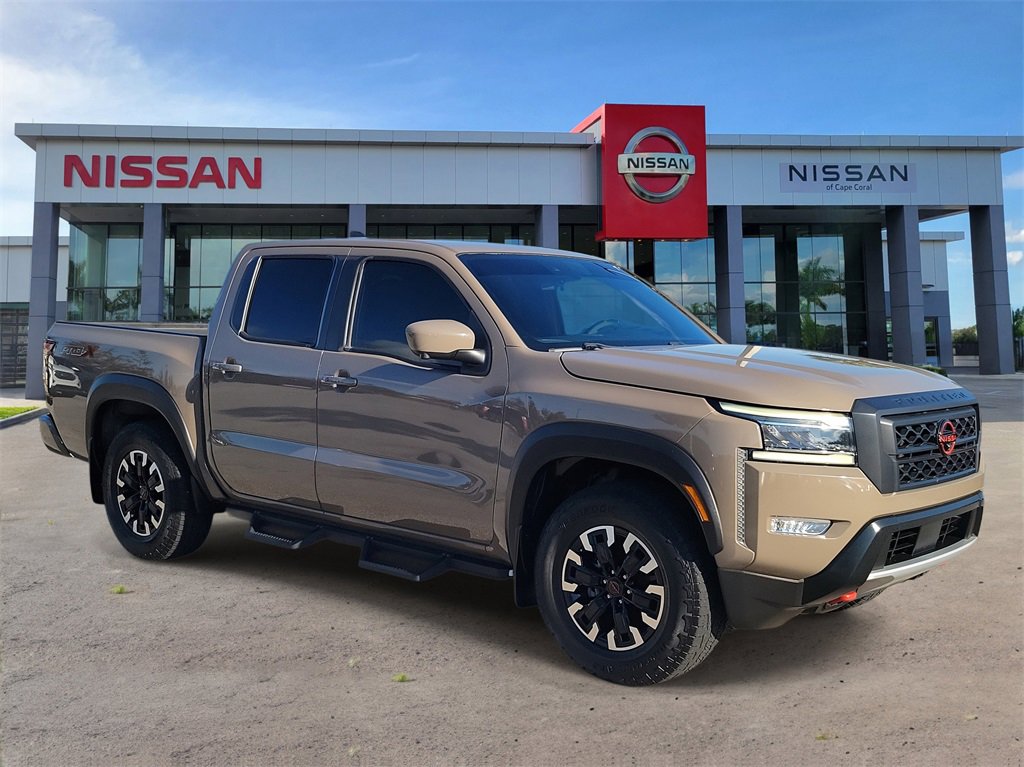 Used 2022 Nissan Frontier Pro-X image 2