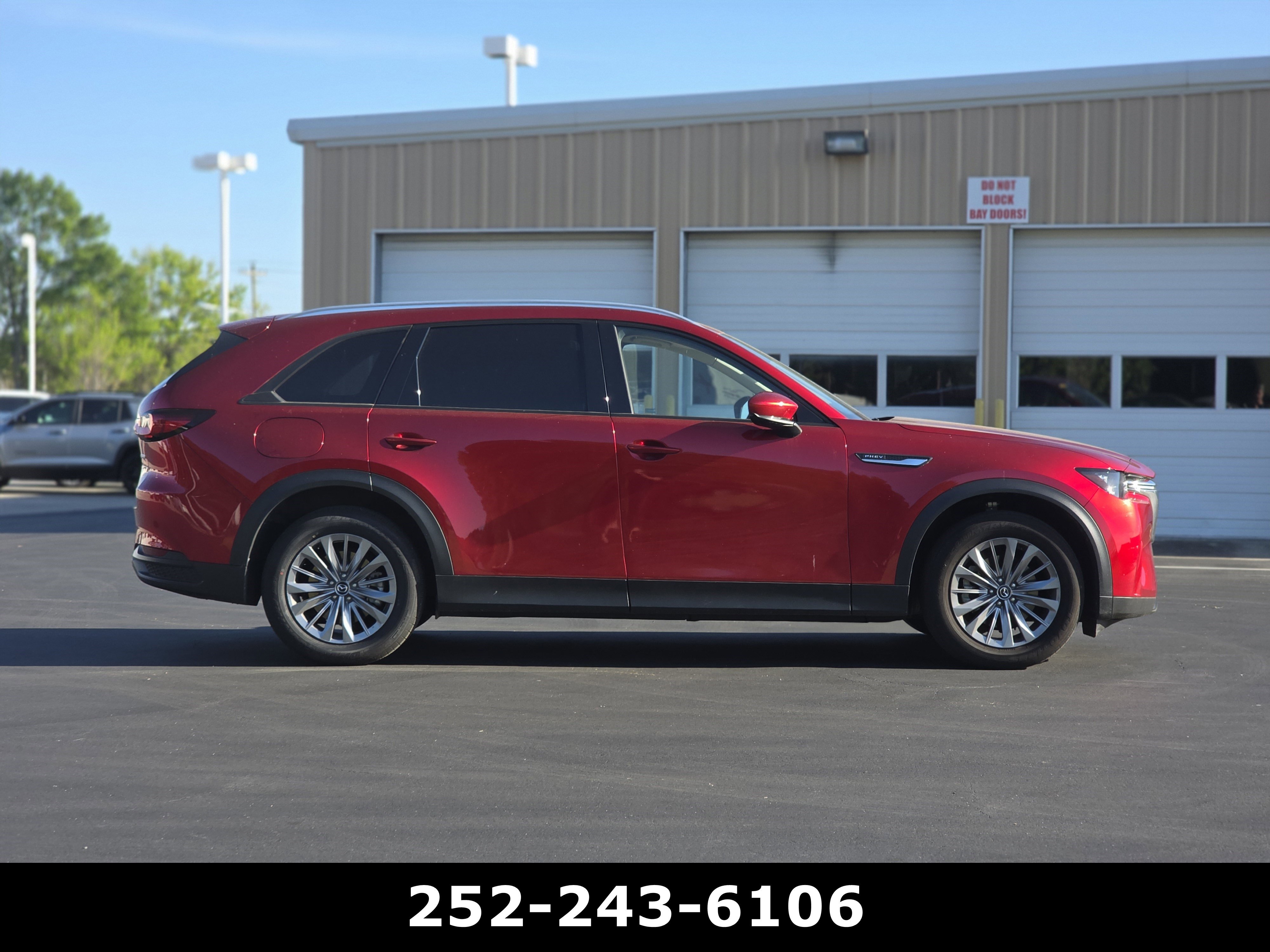 Used 2024 MAZDA CX-90 Plug-In Hybrid w/ Preferred image 6