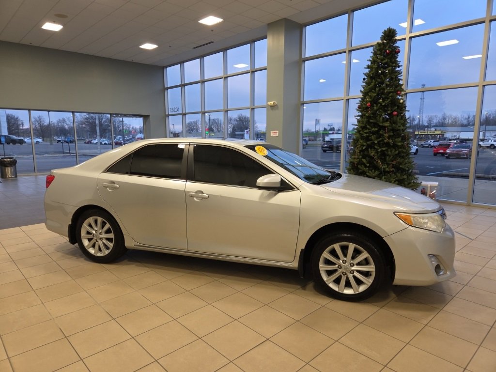 Used 2013 Toyota Camry XLE image 5