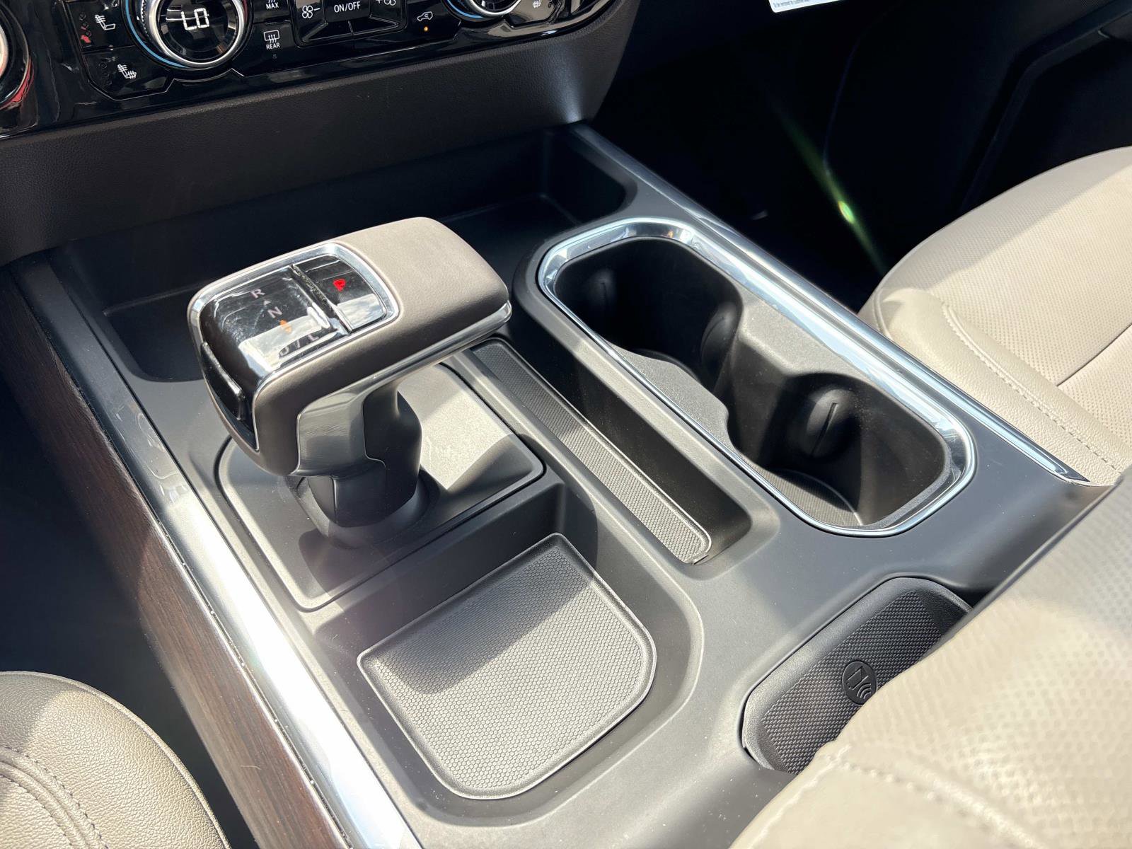 Certified 2023 GMC Sierra 1500 SLT w/ SLT Convenience Package image 27