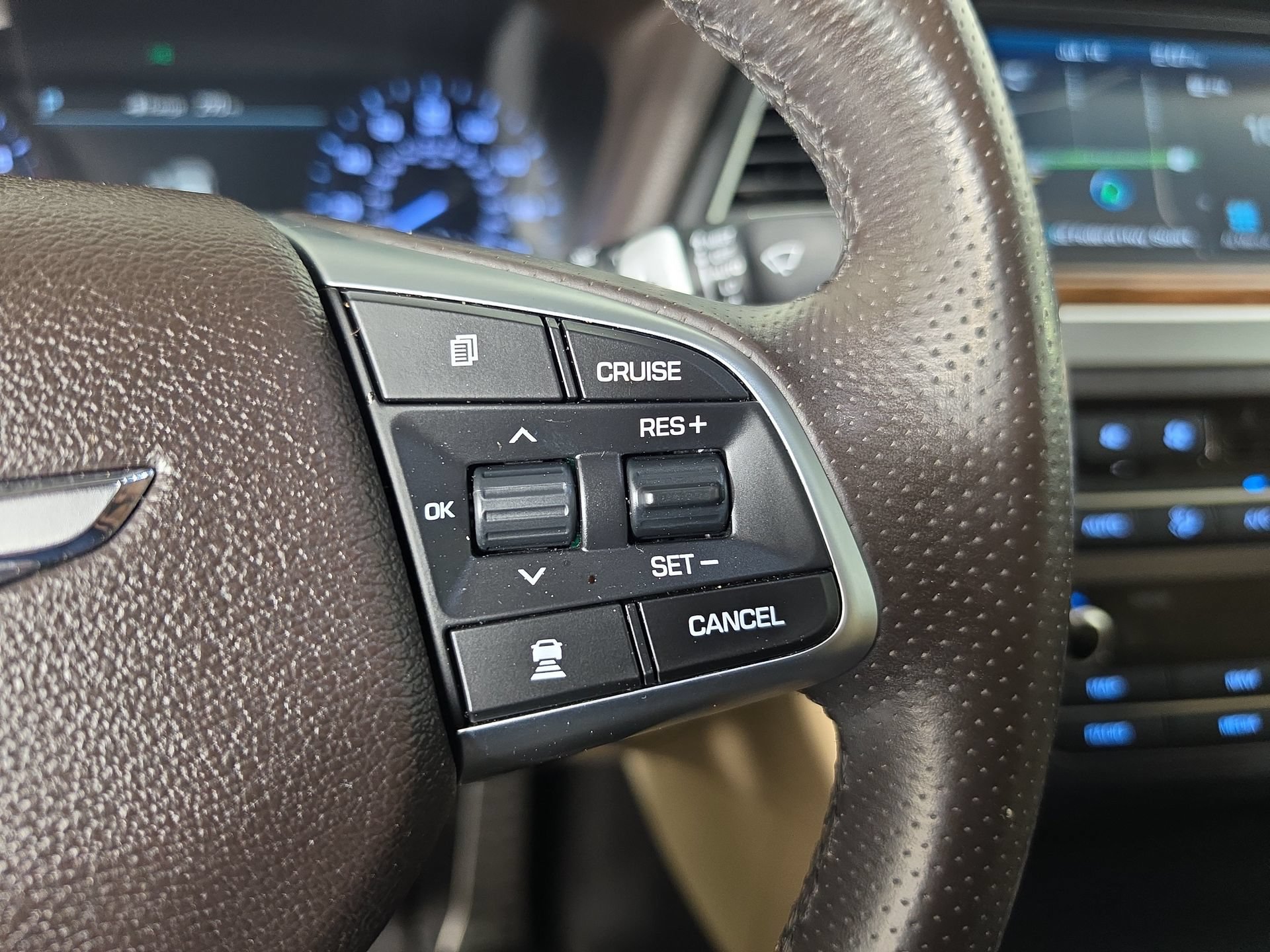 Used 2019 Genesis G80 3.8 image 21