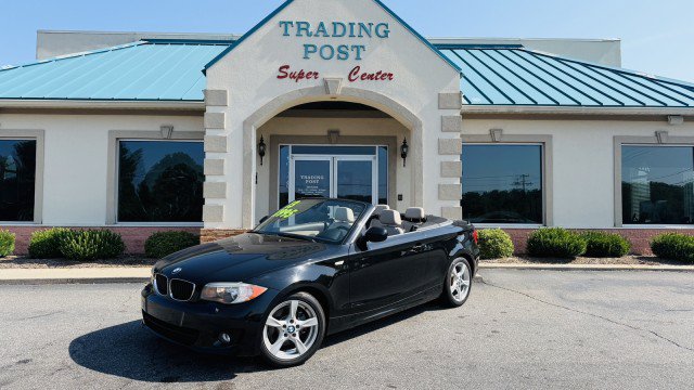 Used 2013 BMW 128i Convertible RWD image 2