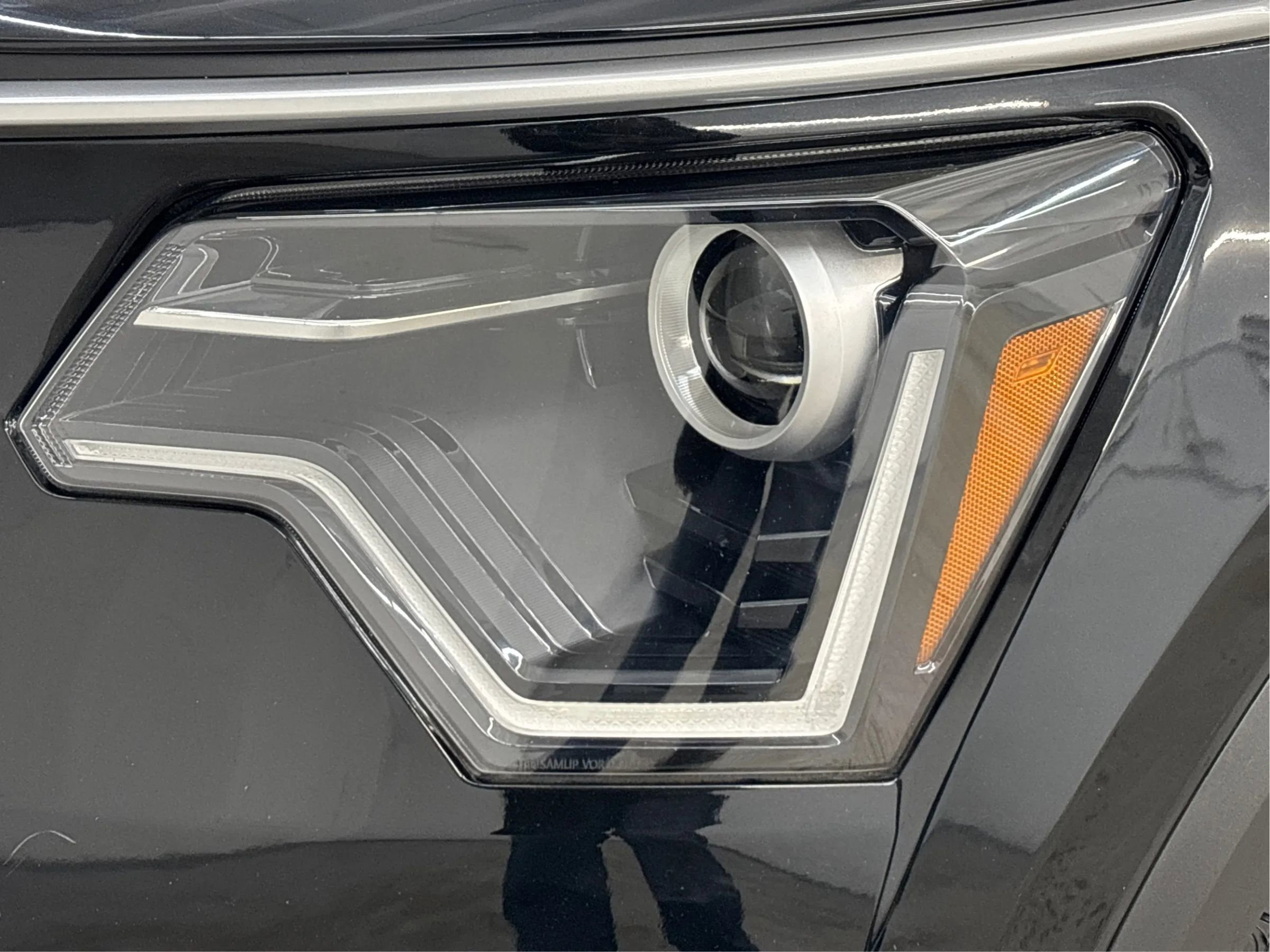 Used 2023 Kia Niro EX image 33