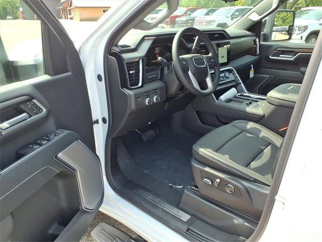 New 2026 GMC Sierra 3500 Denali w/ Technology Package image 10
