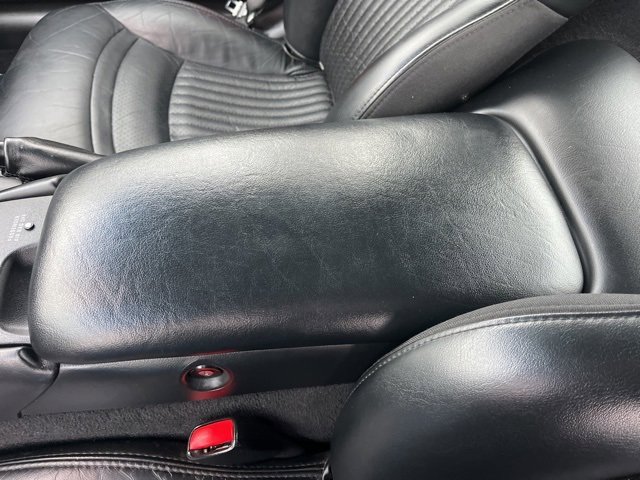 Used 2004 Chevrolet Corvette Coupe w/ Roof Package image 34