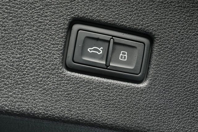 New 2026 Audi SQ8 Prestige image 29