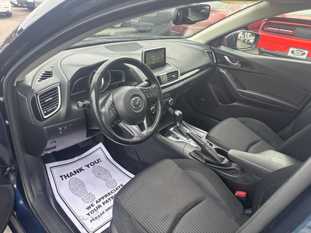 Used 2016 MAZDA MAZDA3 i Touring w/ Popular Equipment Package FWD image 31
