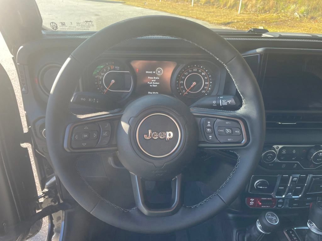 New 2026 Jeep Gladiator Rubicon AWD/4WD image 13