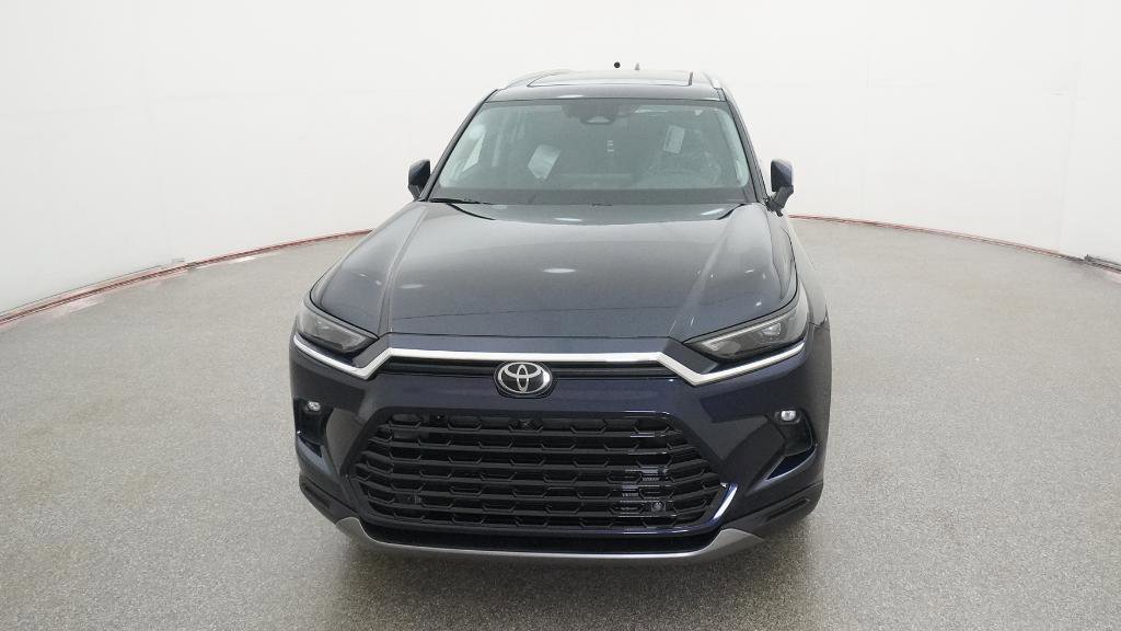 New 2026 Toyota Grand Highlander Platinum image 2