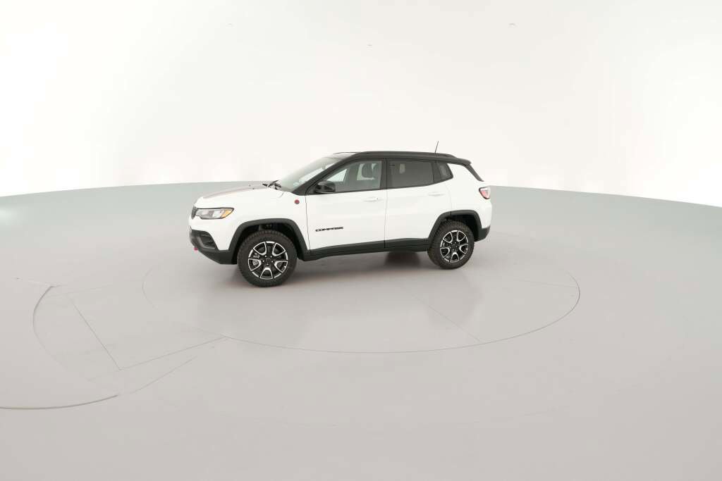 New 2026 Jeep Compass Trailhawk image 5