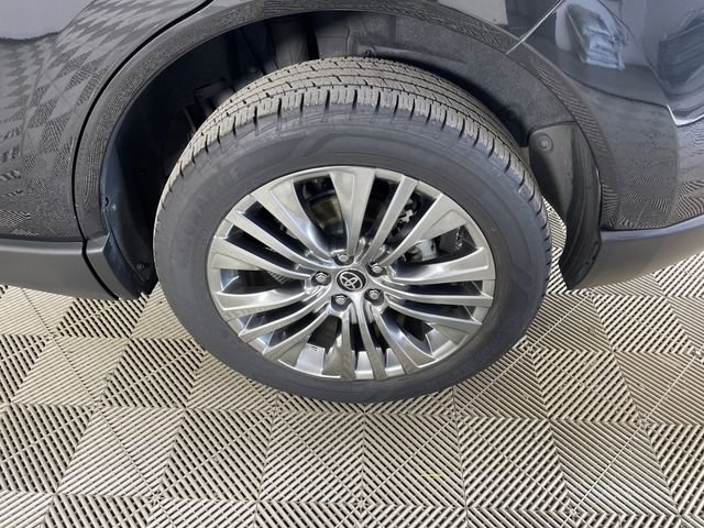 Used 2021 Toyota Venza Limited w/ Advanced Technology Package AWD/4WD image 19