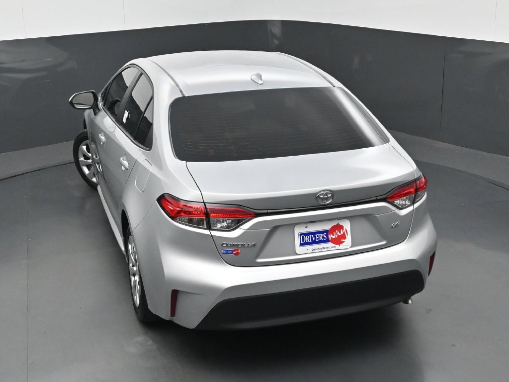 Used 2024 Toyota Corolla LE FWD image 32
