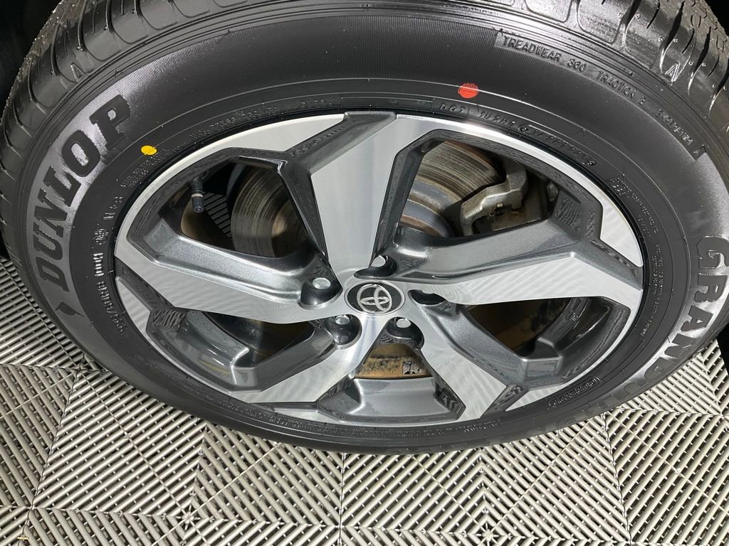 Used 2023 Toyota RAV4 SE image 7
