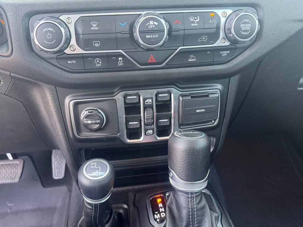 Certified 2025 Jeep Gladiator Sport image 16