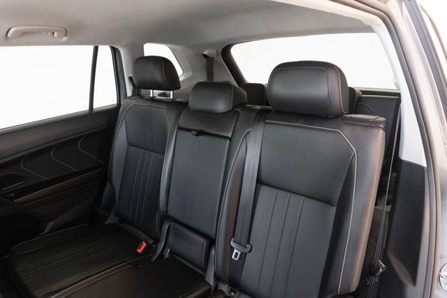 Used 2024 Volkswagen Tiguan SE FWD image 17