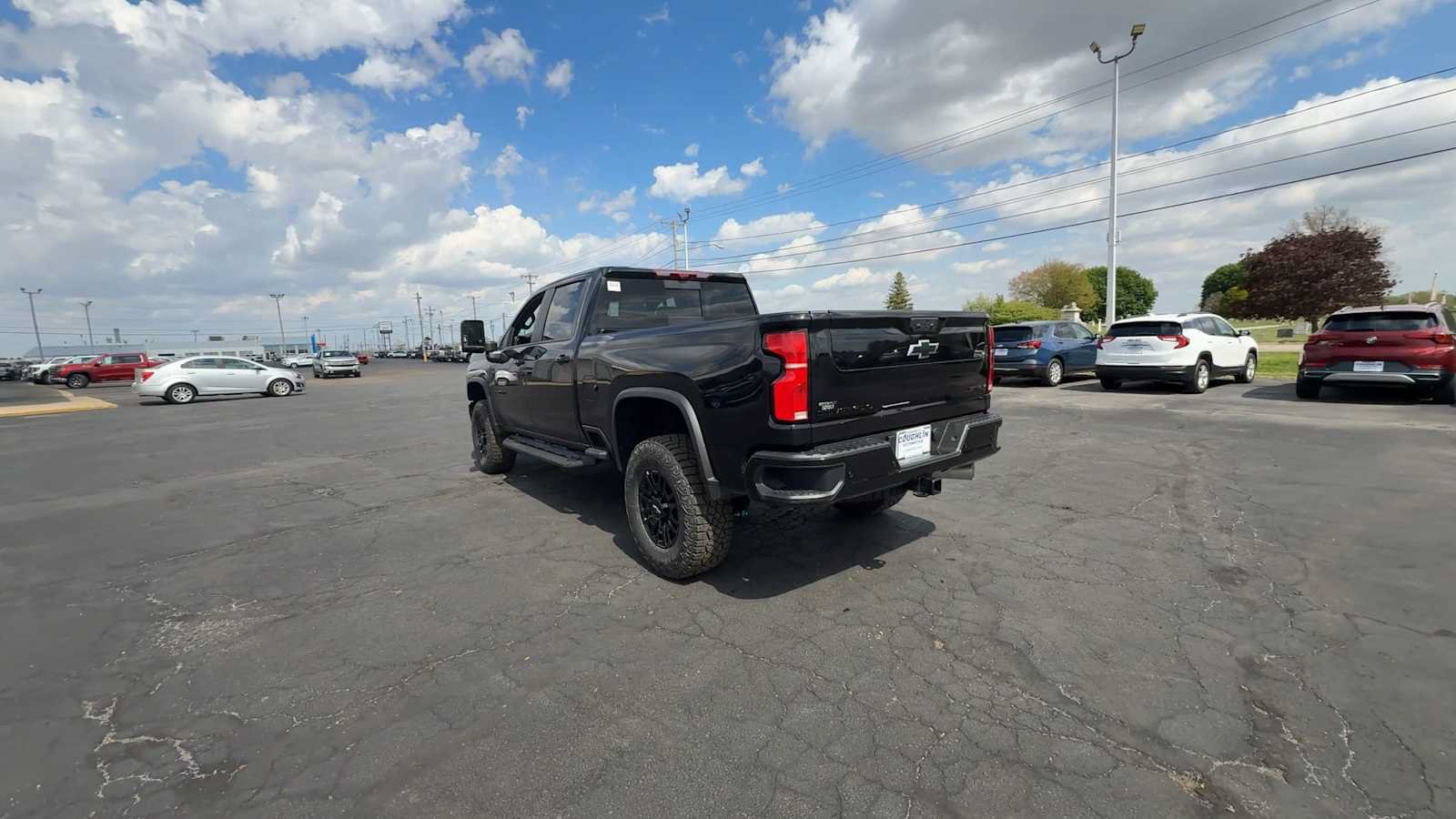 New 2026 Chevrolet Silverado 2500 ZR2 w/ LPO, Dark Essentials Package AWD/4WD image 6