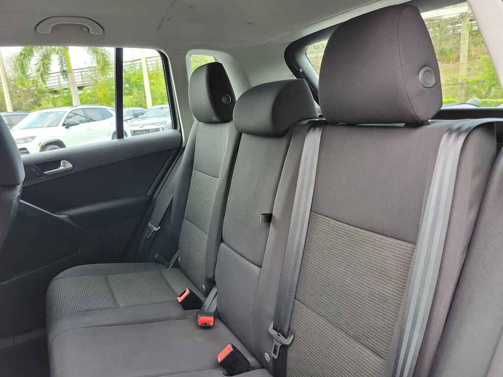 Used 2018 Volkswagen Tiguan Limited FWD image 10