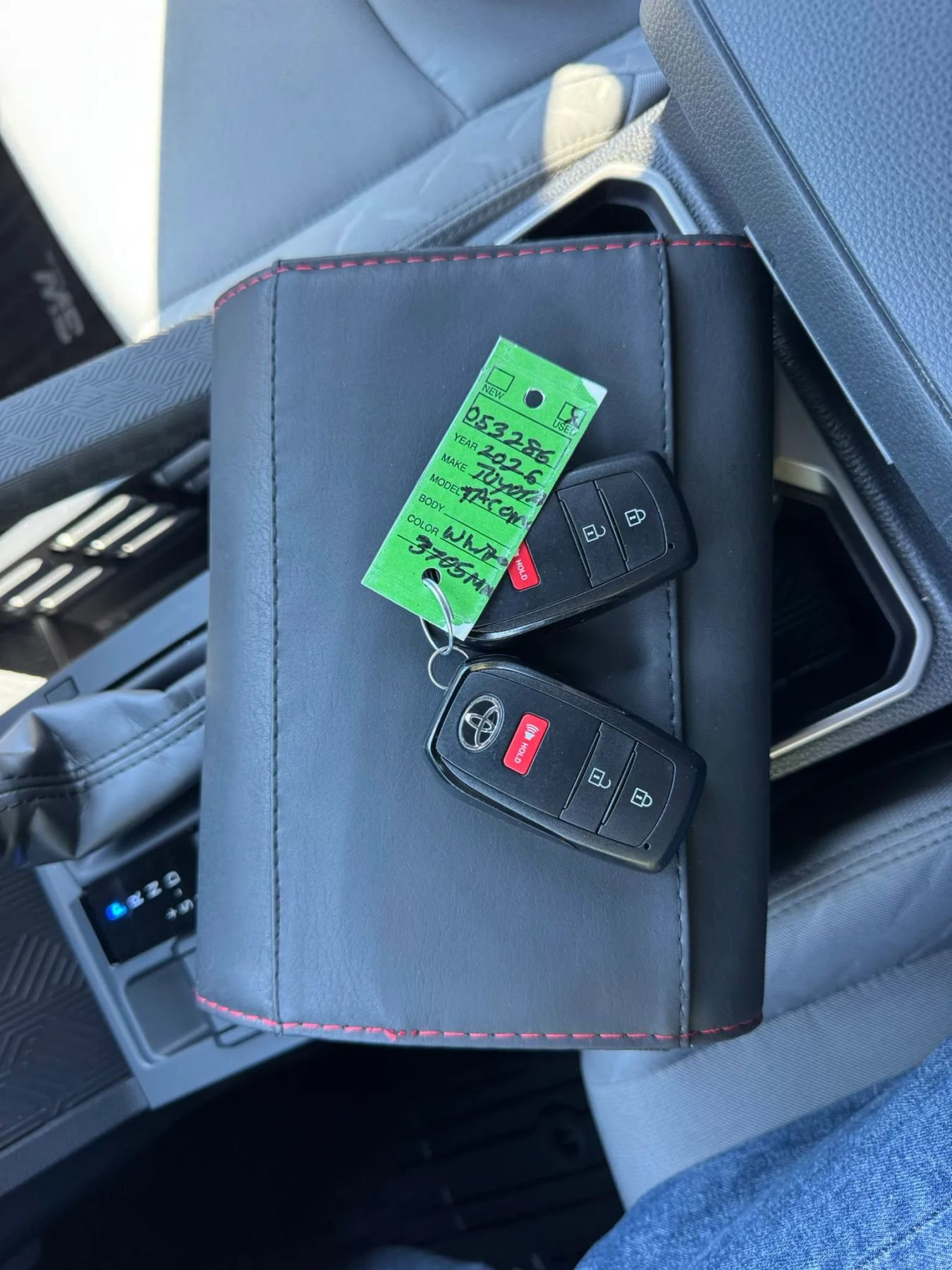 Used 2025 Toyota Tacoma SR5 image 15