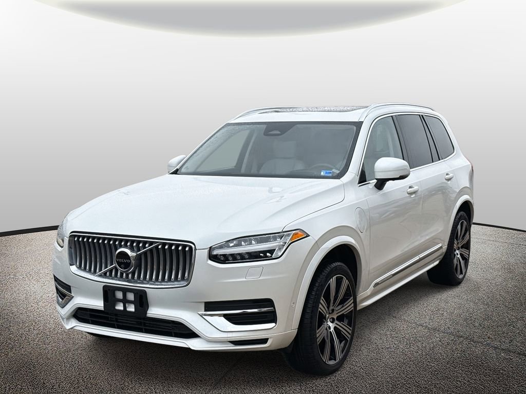 Used 2024 Volvo XC90 T8 Ultimate w/ Lounge Package image 5