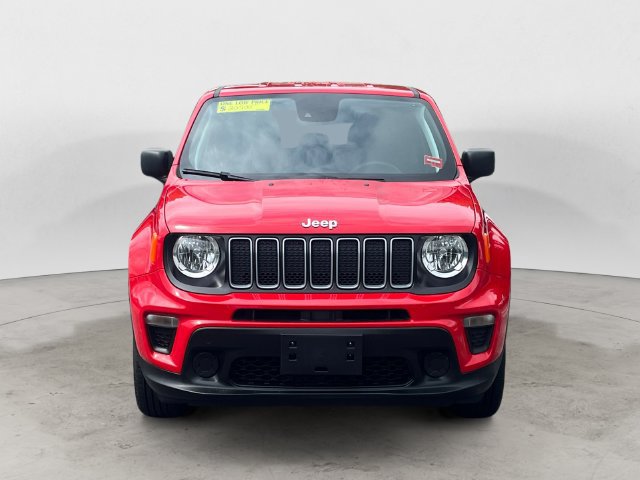 Used 2023 Jeep Renegade Latitude AWD/4WD image 8