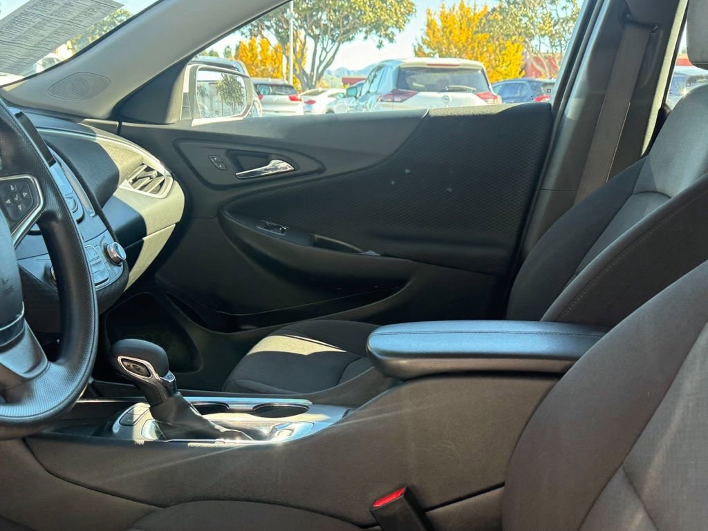 Used 2024 Chevrolet Malibu LT image 13