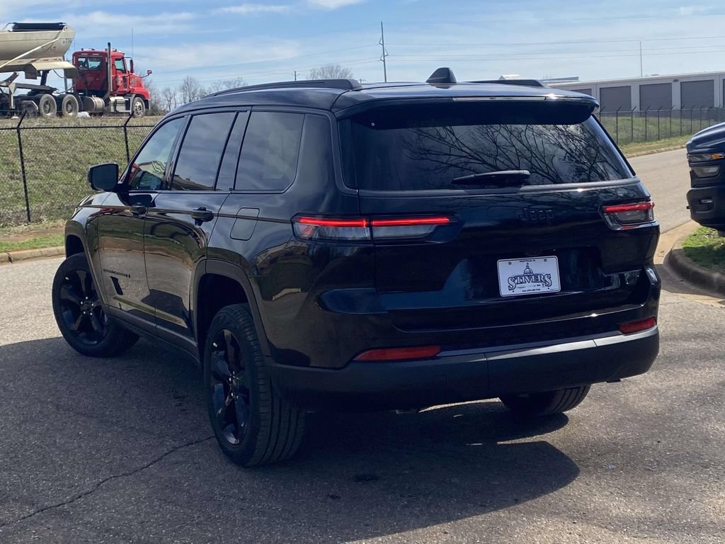 New 2026 Jeep Grand Cherokee L Limited w/ Limited Altitude Package RWD image 34