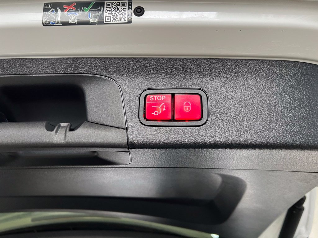 Certified 2025 Mercedes-Benz GLS 580 4MATIC image 41