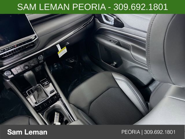 New 2026 Jeep Compass Latitude image 22