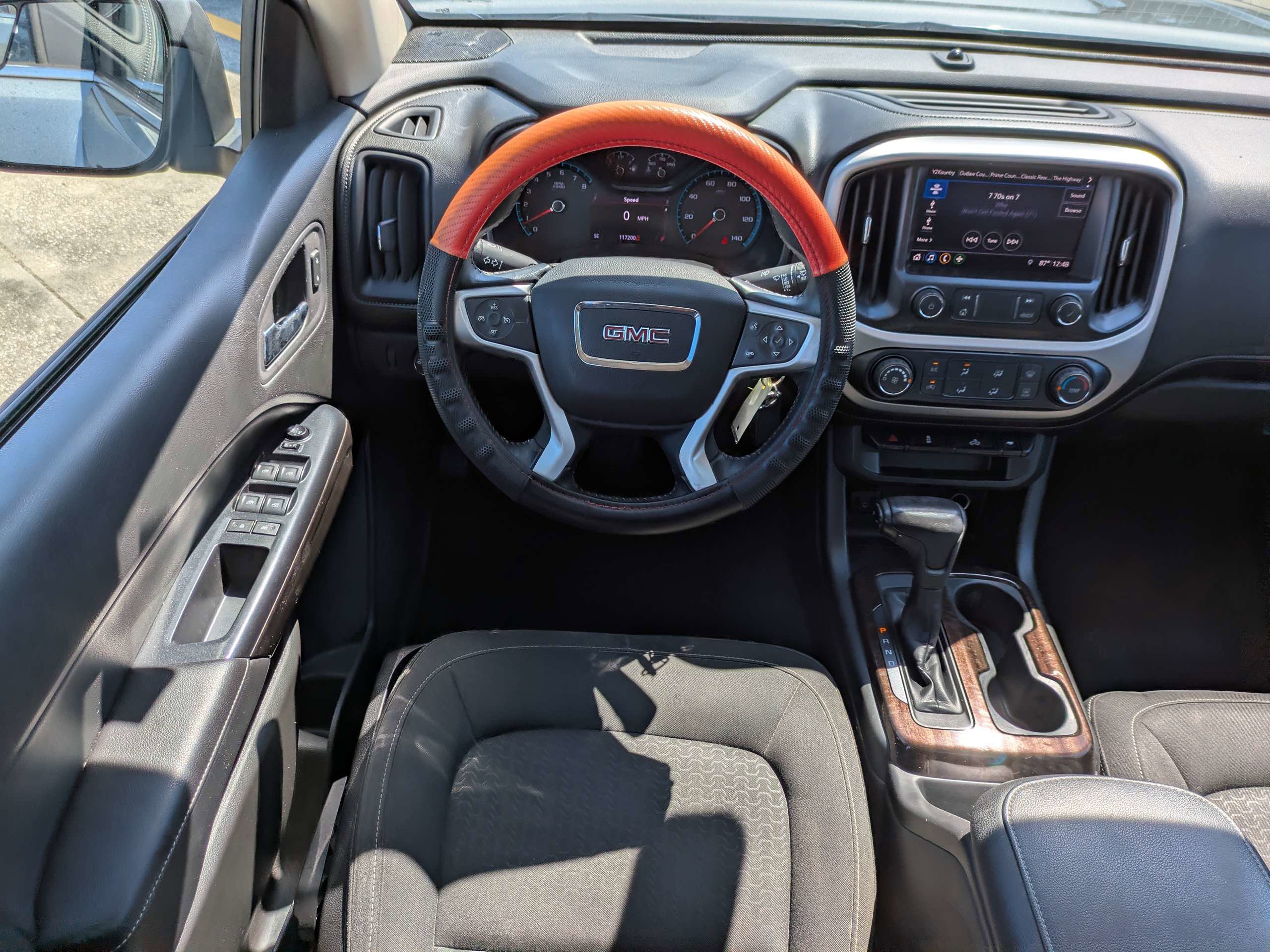 Used 2019 GMC Canyon SLE image 18