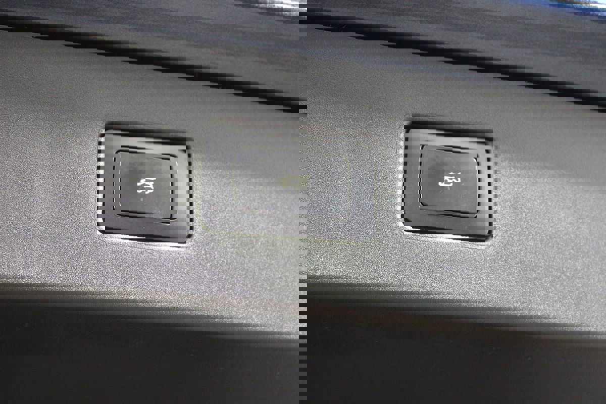 Used 2023 Fisker Ocean Extreme image 37