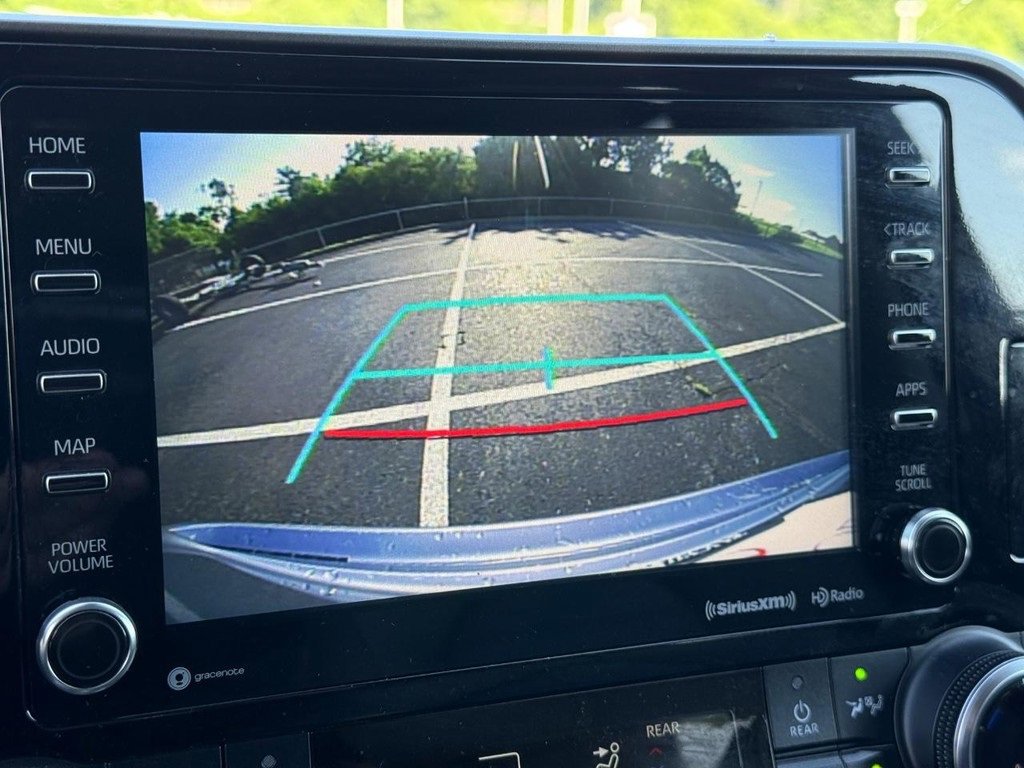 Certified 2022 Toyota Highlander XLE image 25