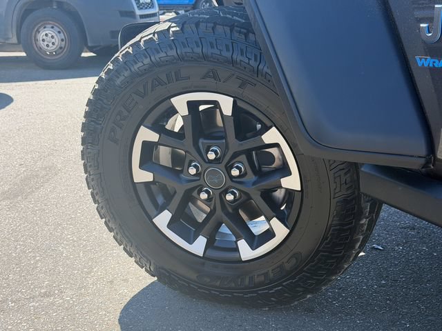 Used 2024 Jeep Wrangler Unlimited Rubicon 4xe AWD/4WD image 13