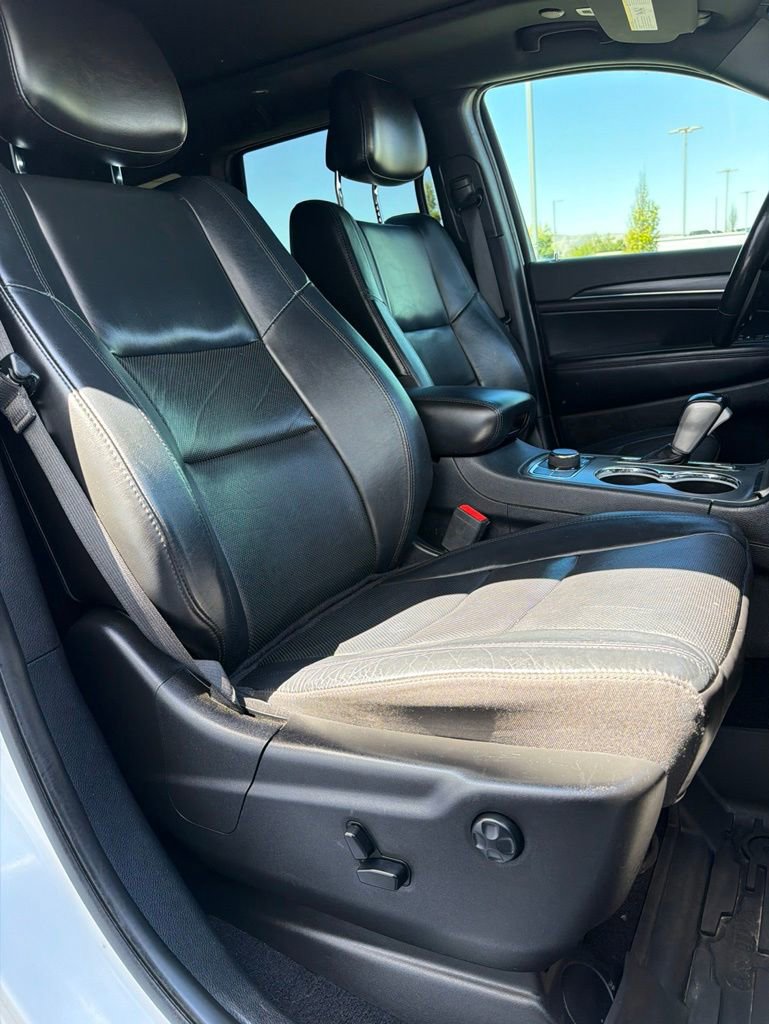 Certified 2020 Jeep Grand Cherokee Limited w/ Luxury Group II AWD/4WD image 8
