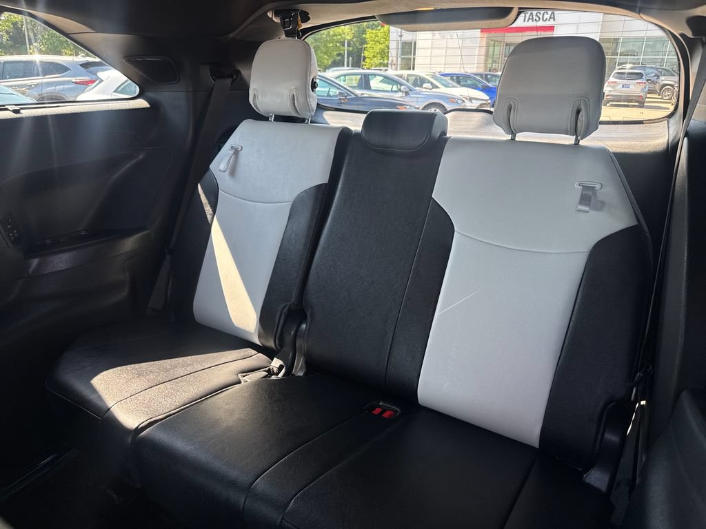Used 2026 Toyota Sienna XSE AWD/4WD image 41