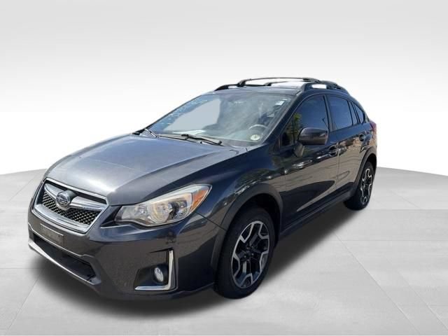 Used 2017 Subaru Crosstrek 2.0i Premium w/ Moonroof Package AWD/4WD image 4