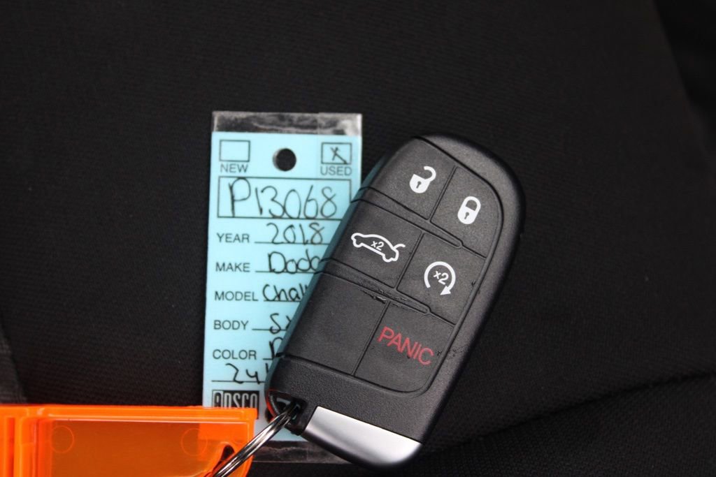 Used 2018 Dodge Challenger SXT image 28