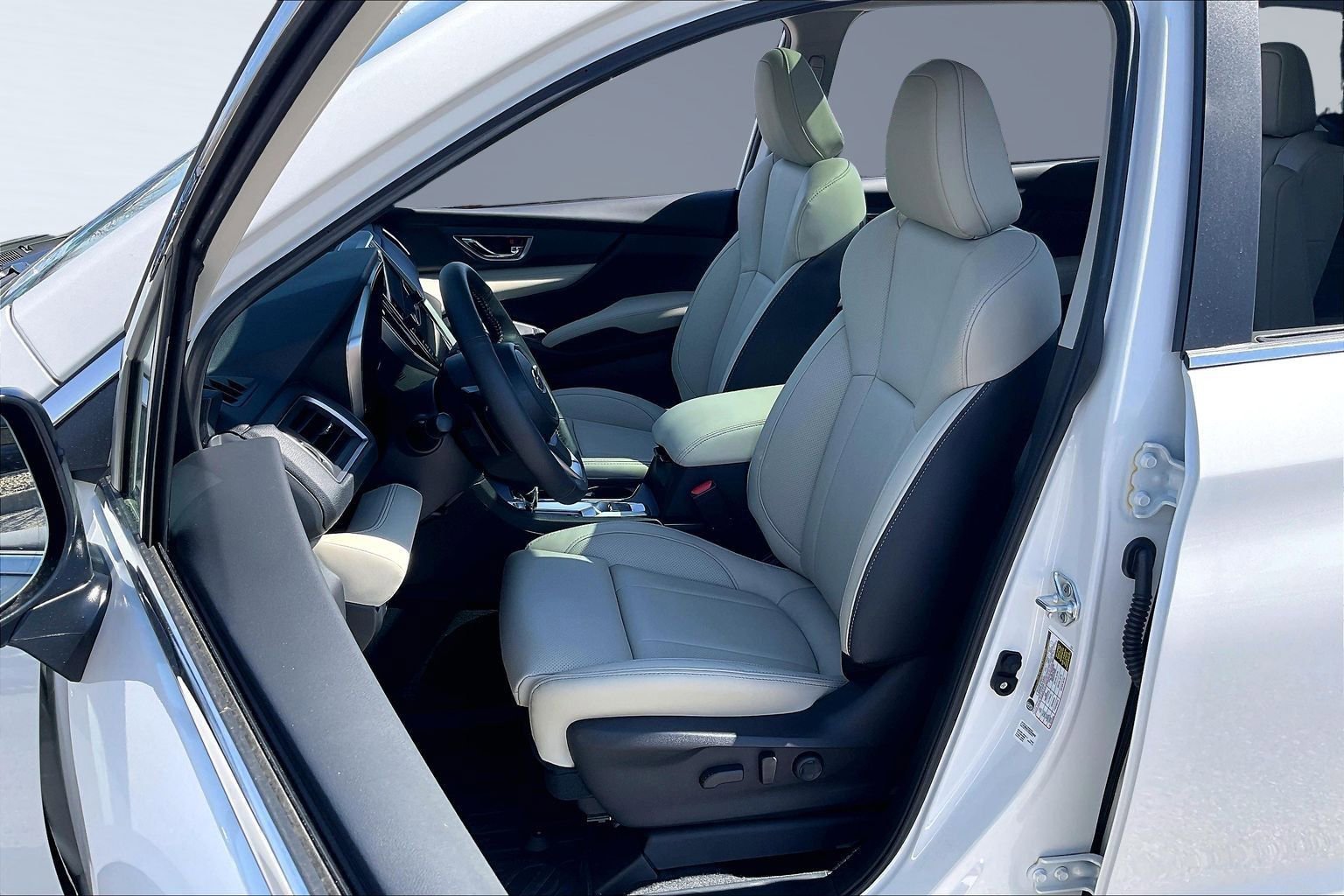 New 2026 Subaru Ascent Limited image 9