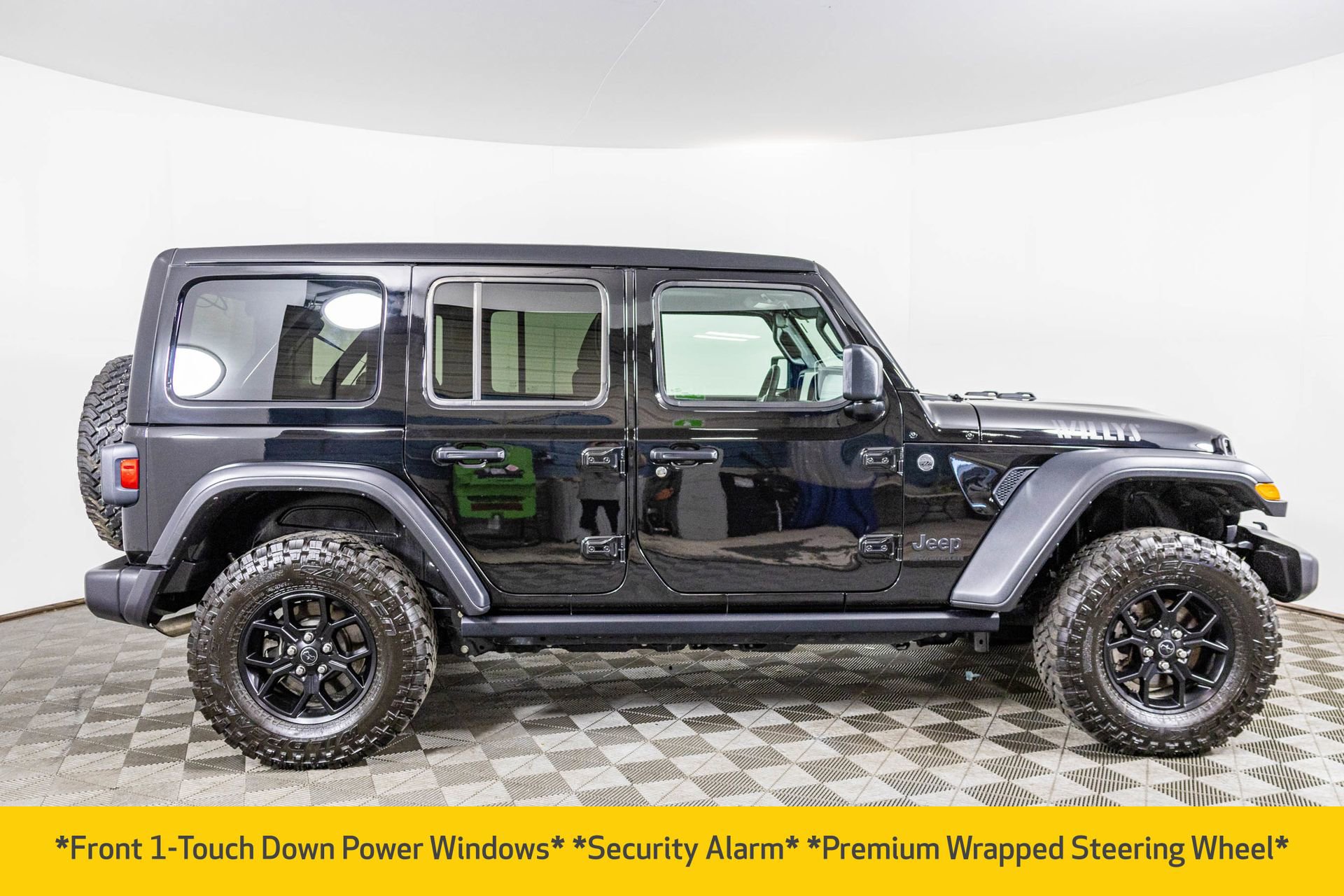 Used 2024 Jeep Wrangler Willys image 9