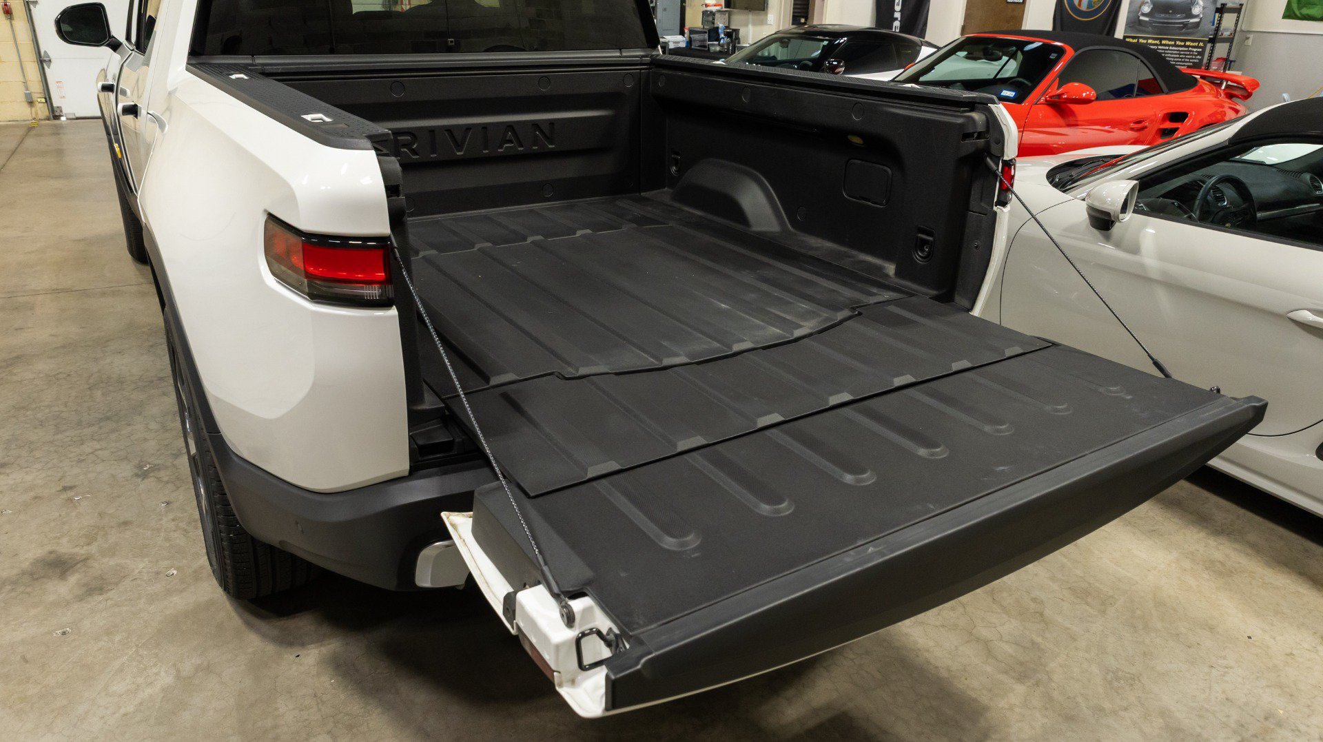 Used 2022 Rivian R1T Adventure AWD/4WD image 69