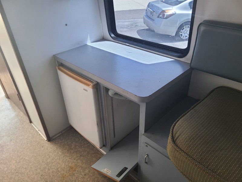 Used 1999 Ford E-450 and Econoline 450 image 37