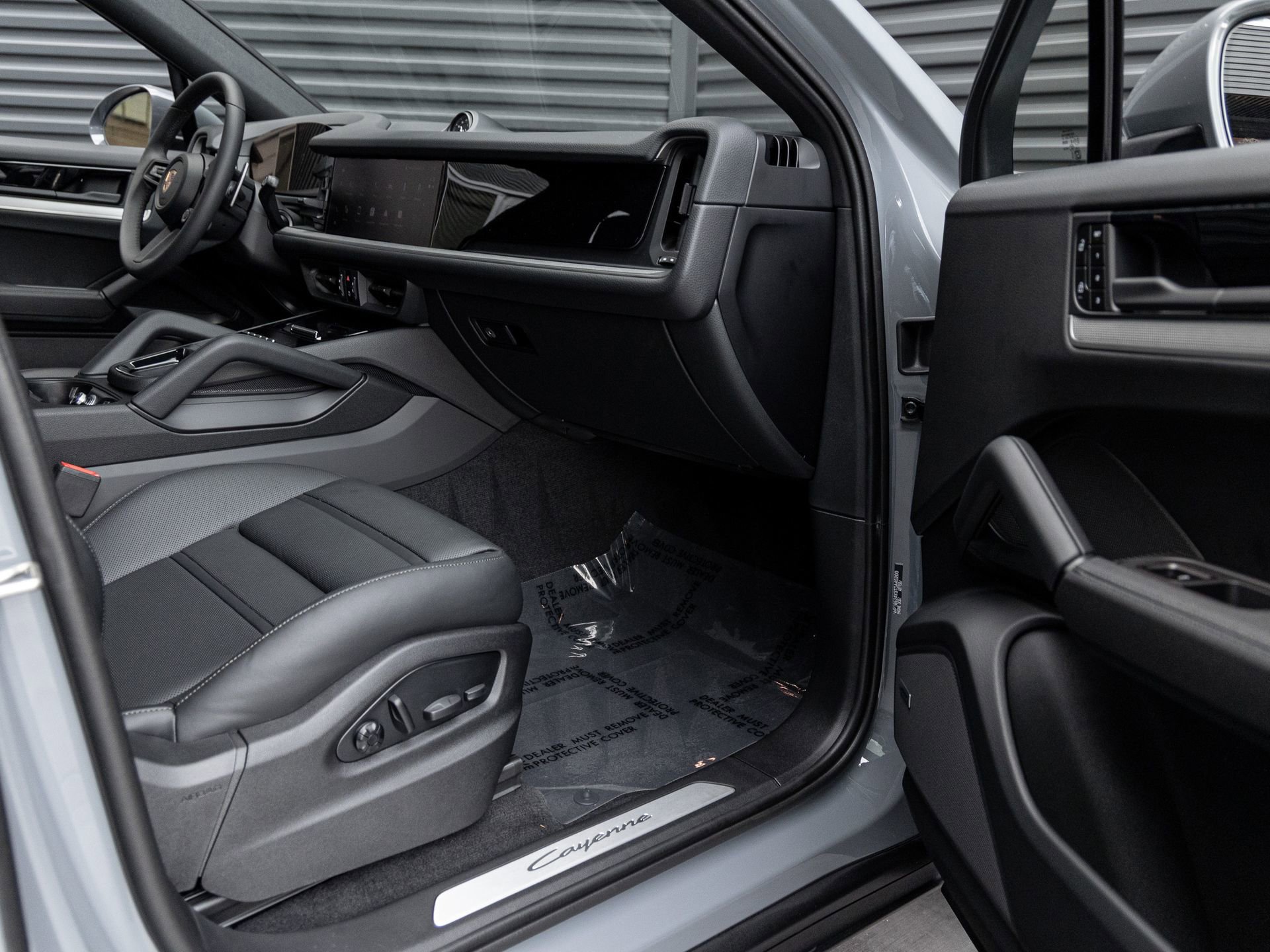 New 2026 Porsche Cayenne E-Hybrid Coupe image 36