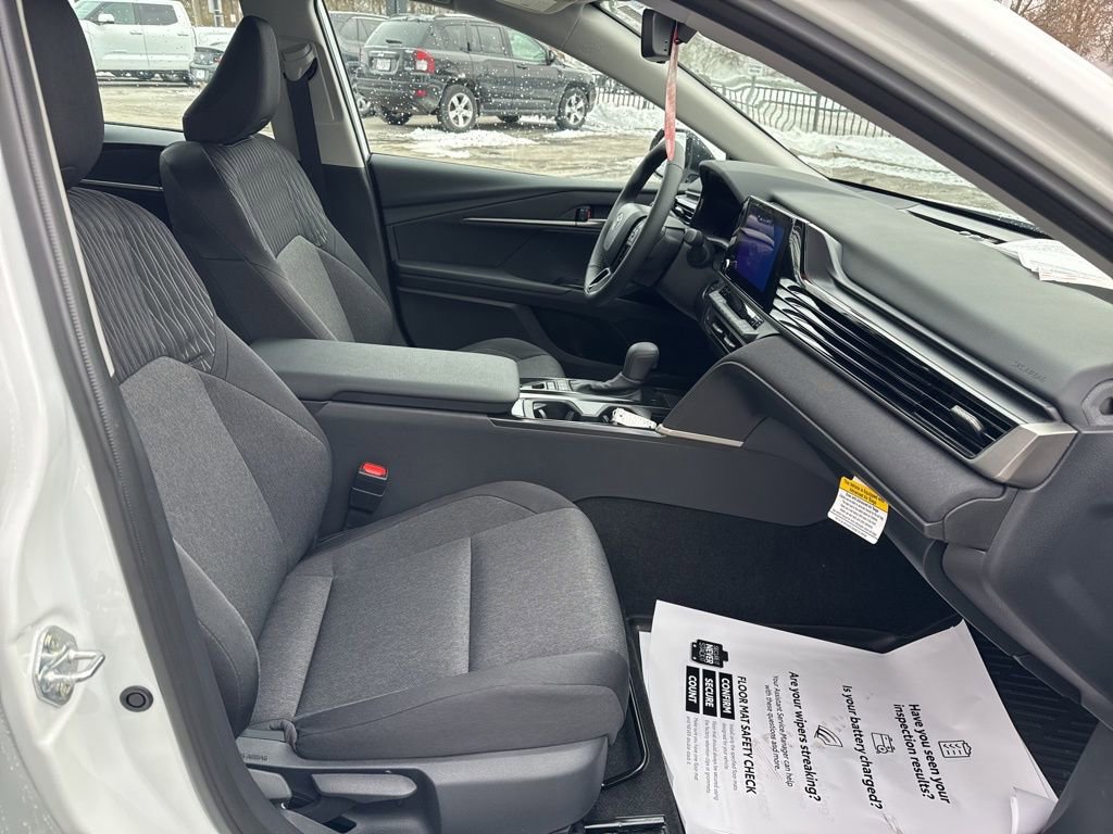 Used 2026 Toyota Camry LE w/ Convenience Package image 23