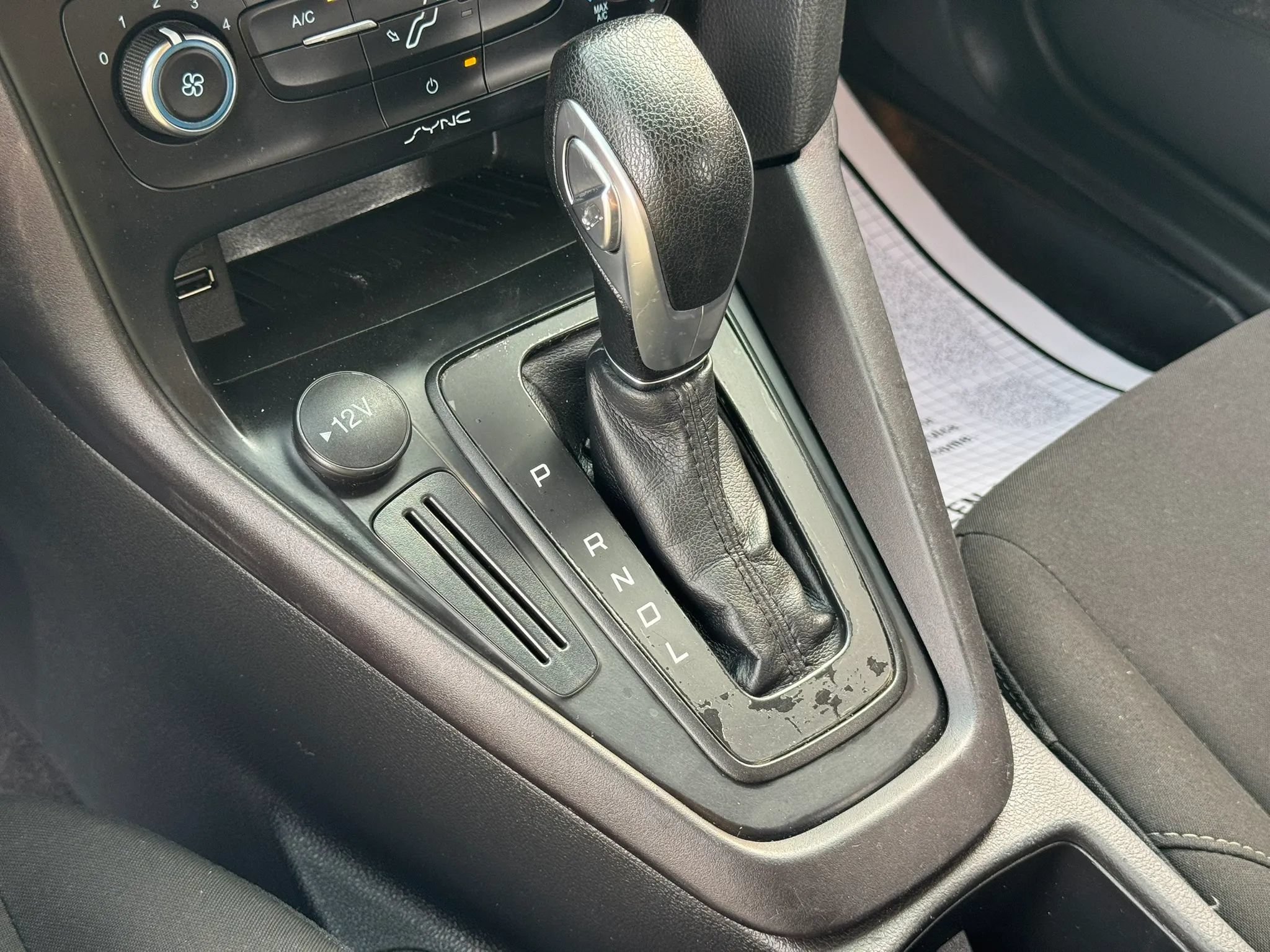 Used 2018 Ford Focus SE FWD image 23