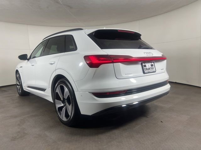 Used 2023 Audi e-tron Premium Plus w/ Premium Plus Package AWD/4WD image 5