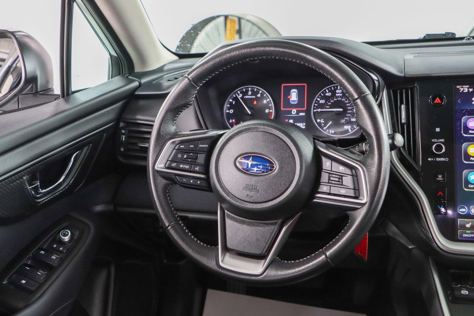 Used 2025 Subaru Outback Premium AWD/4WD image 12