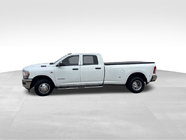 Used 2022 RAM 3500 Tradesman RWD image 3