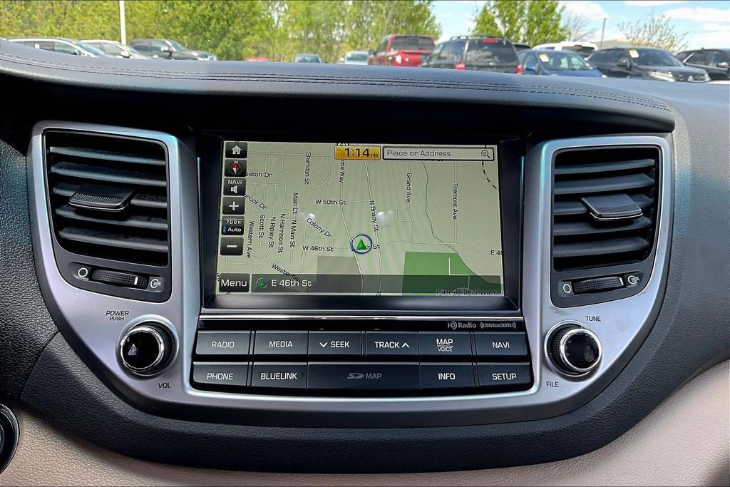 Used 2016 Hyundai Tucson Limited w/ Option Group 03 AWD/4WD image 16