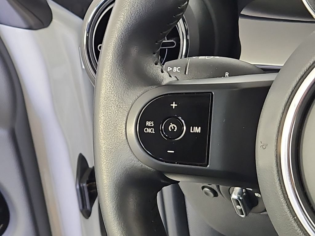 Used 2024 MINI Cooper SE FWD image 28