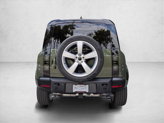 New 2026 Land Rover Defender 110 X-Dynamic SE image 7