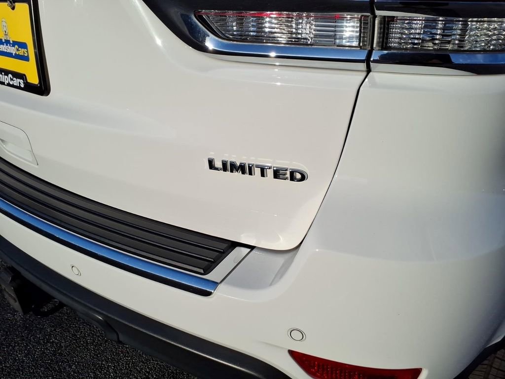Certified 2022 Jeep Grand Cherokee Limited w/ Trailer Tow Group IV AWD/4WD image 8